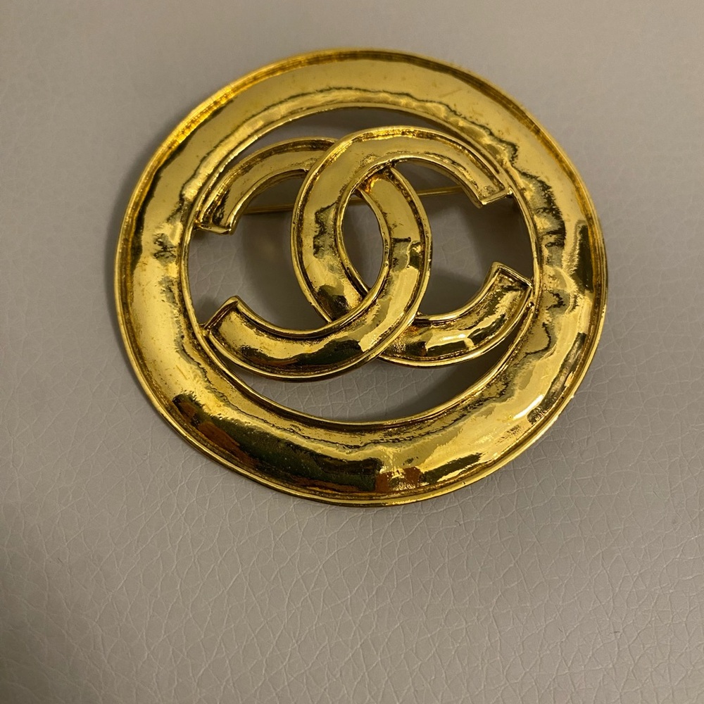 Vintage Chanel CC Logo Brooch, Big Size - Picture 2 of 6